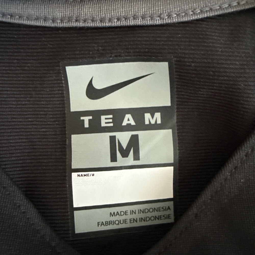 Nike Black Team Label Shirt - Picture 4 of 6